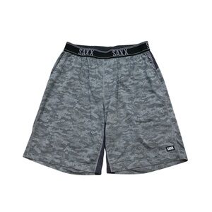 SAXX Men’s Size Medium Legend‎ 2N1 Camo Print Shorts